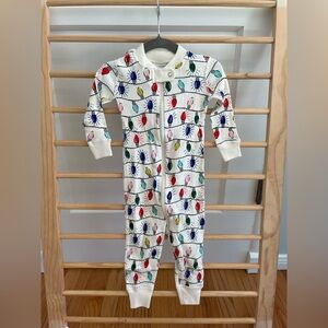 Hanna Andersson holiday lights long sleeve pajamas. 100% organic cotton